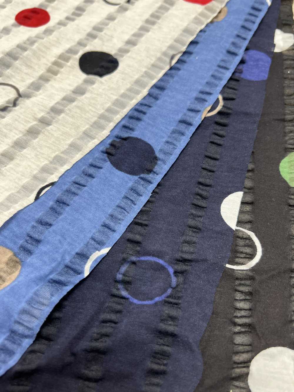 58016-2 Patrón De Lunares Con Estampado De Jersey Ondulado[Fabrica Textil] EMPRESA SAKURA