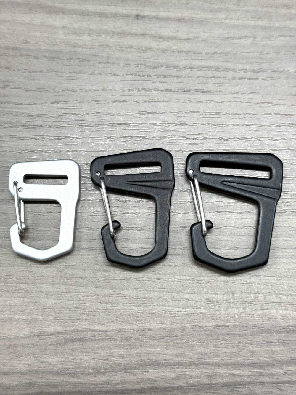 HH046 [Hebillas Y Anillo]