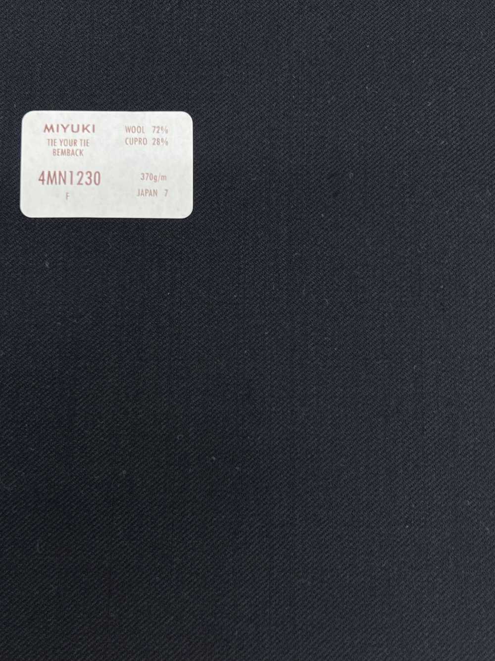 4MN1230 LINEA CREATIVA ATA TU CORBATA BEMBACK Marino[Textil] Fábricas De Lana Miyuki