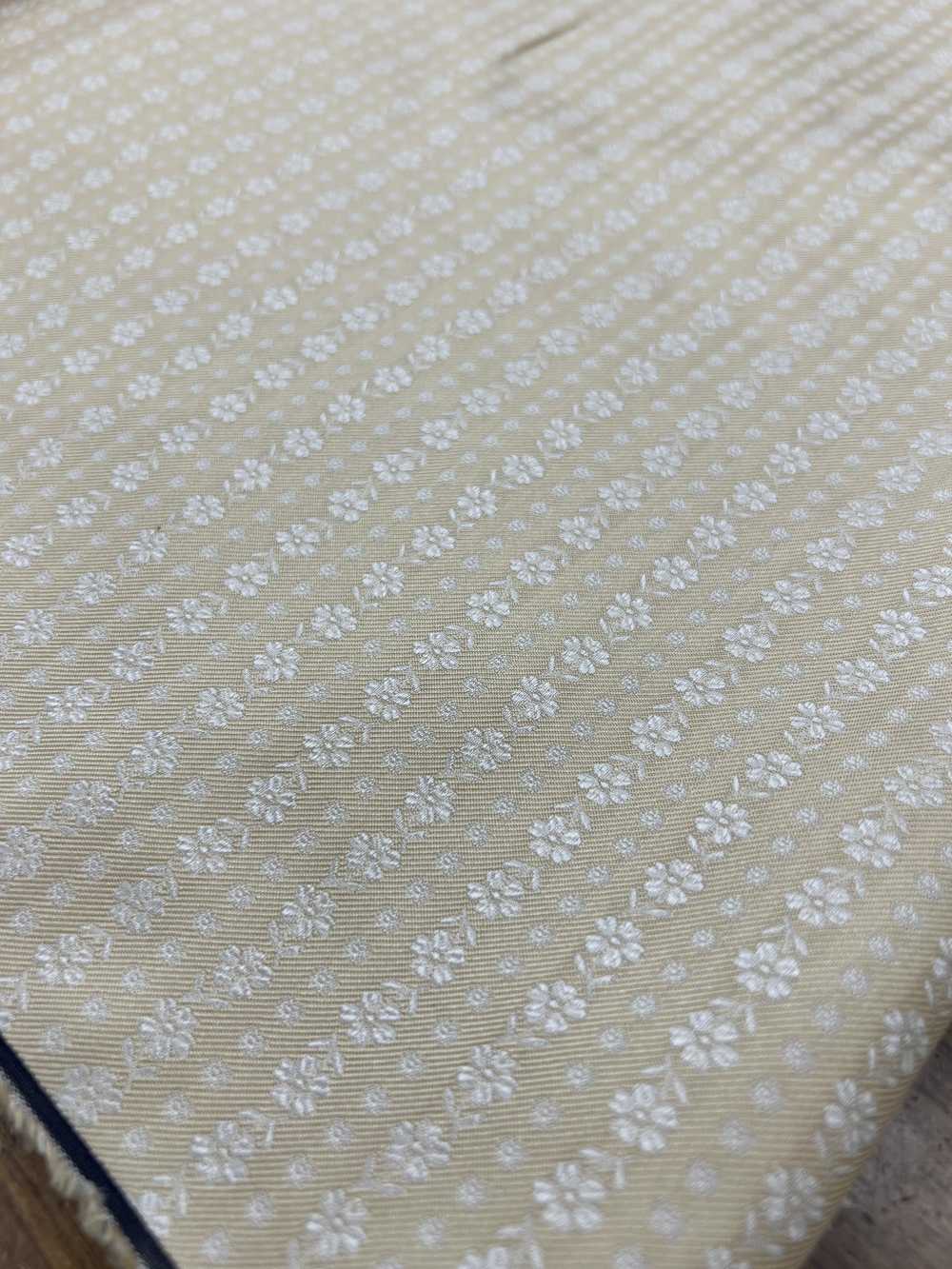 AI-6 Jacquard De Seda Estampado Floral Beige [outlet][Textil] Yamamoto(EXCY)