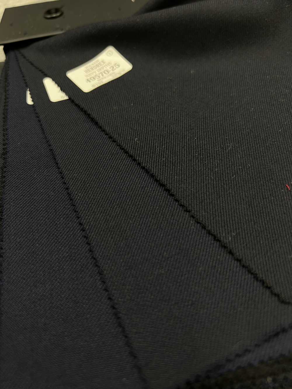 49570 NAVY DEPTH Brillante Sin Patrón Color 3 Variaciones[Textil] Compañía Kunishima Co., Ltd.