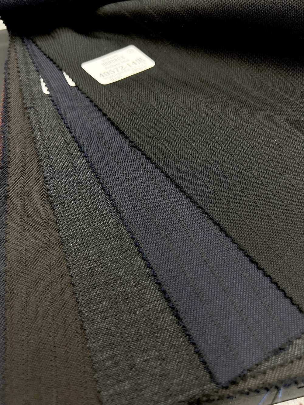 49572 BRILLIANTMAX Glossy Stretch 4 Variaciones De Color[Textil] Compañía Kunishima Co., Ltd.