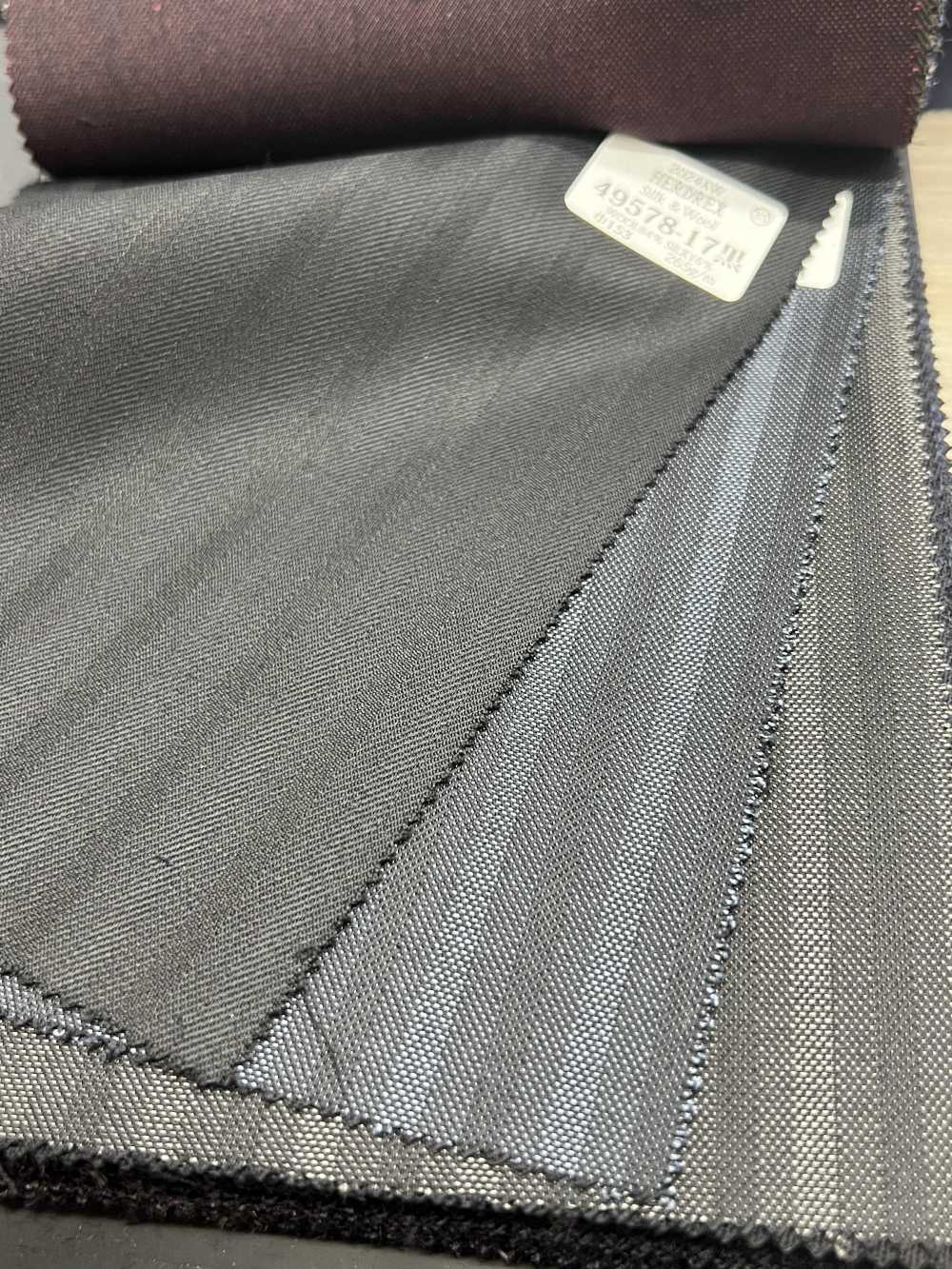 49578 Chambray Entrelazado De Seda Y Lana Para Todas Las Estaciones, Rayas Alternas[Textil] Compañía Kunishima Co., Ltd.