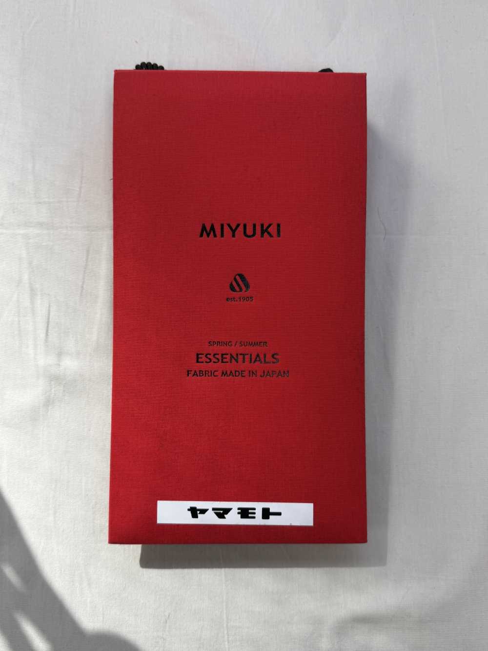 Catálogo De La Colección Original De MIYUKI Para Otoño/invierno De 2026[Tarjeta De Muestra] Fábricas De Lana Miyuki