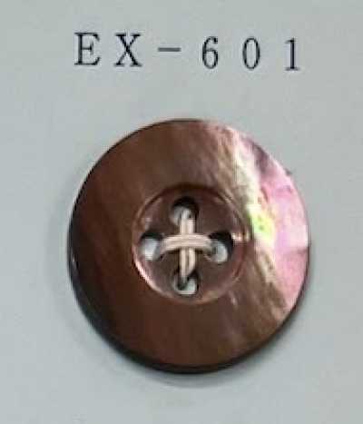 EX601 Botón de concha de nácar marrón con borde y cuatro agujeros