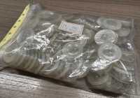 VE9536 Botón De Resina De Poliéster De 4 Agujeros IRIS Subfoto