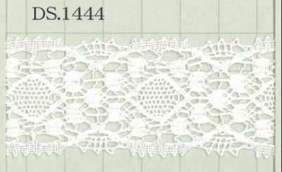 DS1444 Encaje de algodón Ancho: 31 mm