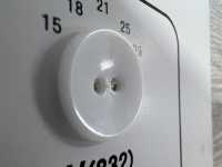 V(832) Botón De Resina De Urea De 2 Orificios Sin Borde Botón De Giraffe (Industria De Botones De Sarga) Subfoto