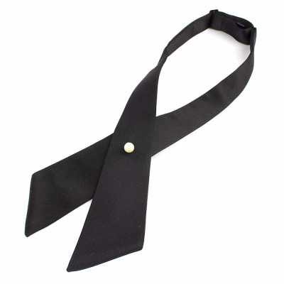 CT-106 Corbata cruzada negra, forrada de seda
