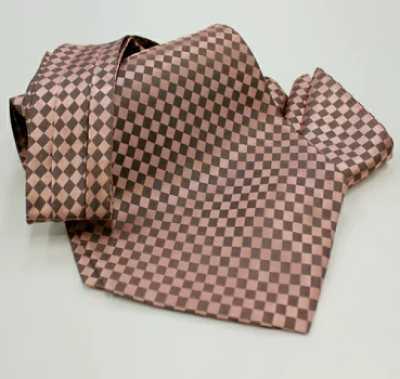 MS-5007 Conjunto de corbata ascot anudada a mano y pañuelo de bolsillo, cuadro rosa