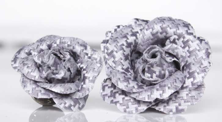 VBTA-10 VANNERS Boutonniere pata de gallo gris plateado