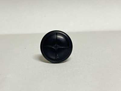 XRP8100 Botón de cuero sintético negro