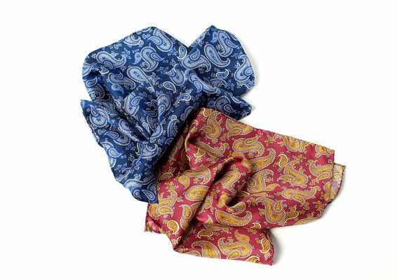 PCF-1 Pañuelo de bolsillo de seda con estampado italiano paisley, azul marino / rojo vino