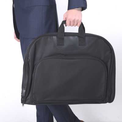 1181170002 Bolsa de viaje repelente al agua negra