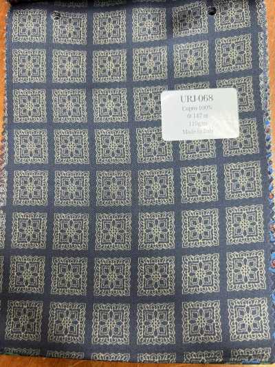 URJ-068 Forro estampado de cupro 100% fabricado en Italia, base azul marino, estampado beige