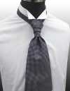 YT-153 Corbata ascot de seda hecha en Japón (corbata europea), patrón de cuadros, azul marino